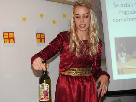 Ob zaključku kraljevanja ljutomerske vinske kraljice Martine XVIII. 14